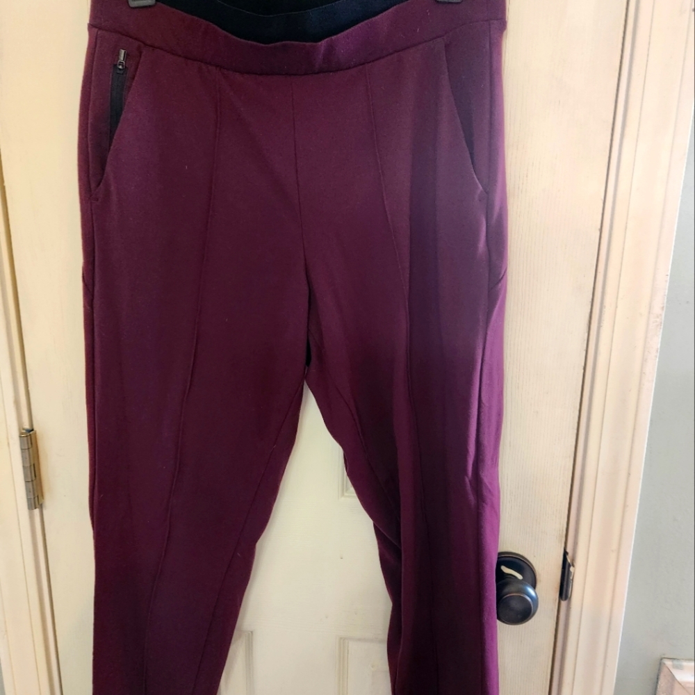 Athleta Pintuck Straight Pants